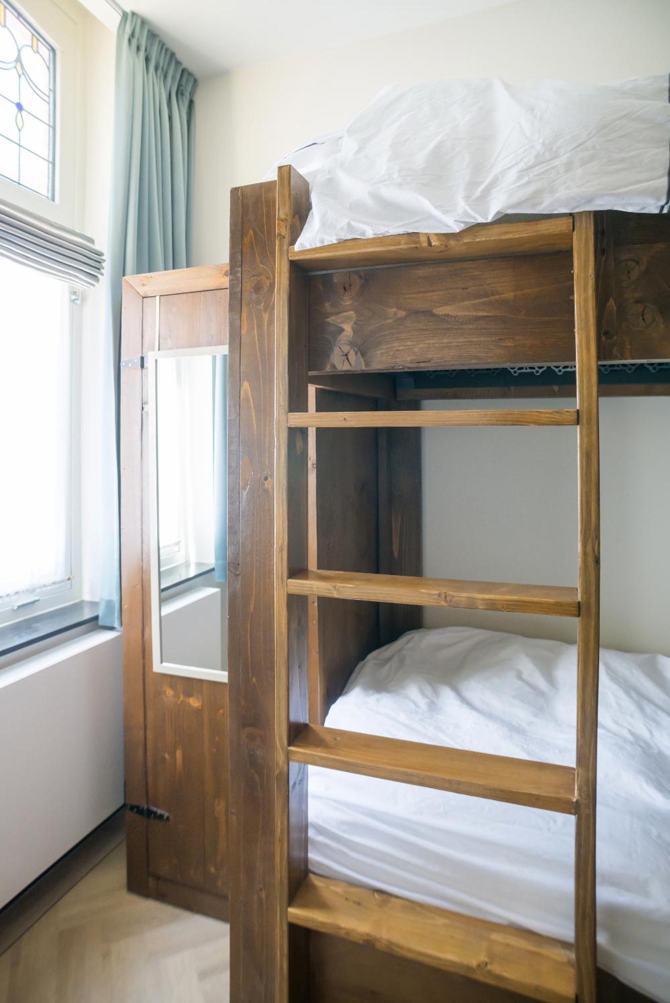 Petite Room With Wifi, Ac, And Shared Kitchen Τίλμπουργκ Εξωτερικό φωτογραφία