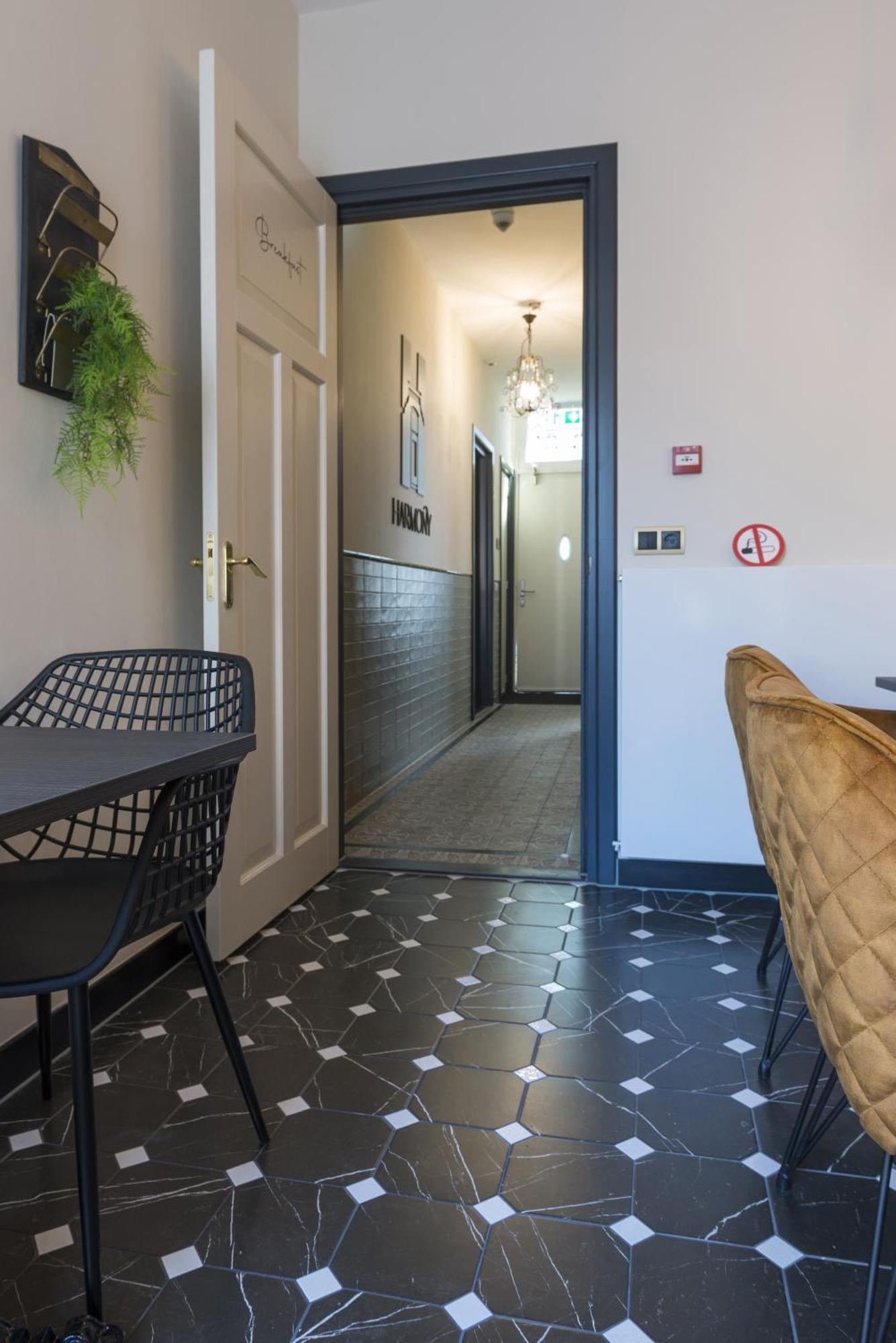 Petite Room With Wifi, Ac, And Shared Kitchen Τίλμπουργκ Εξωτερικό φωτογραφία